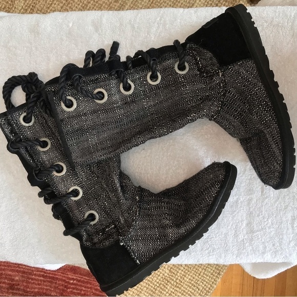 UGG Black Harbour back lace up mid calf size 6 all season boot. - Picture 6 of 16